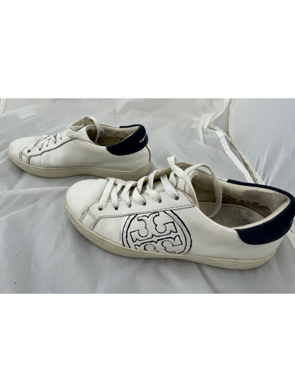 Tory Burch T-Logo Leather Sneakers Lace-Up Black/White Logo Size 6M